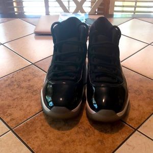 Nike Jordan Black/ white/ blue